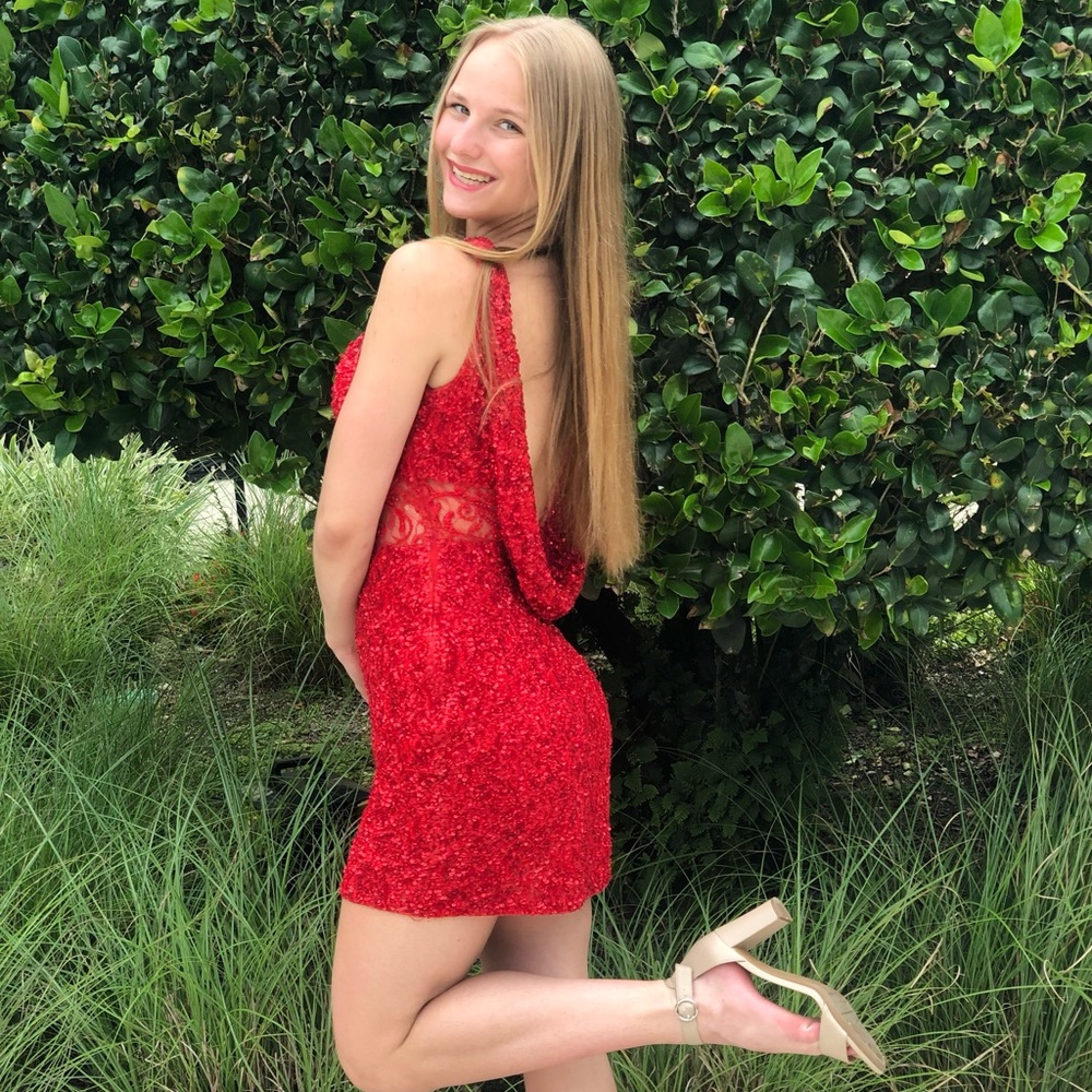 Red Prom Homecoming Semi-formal Short Tight fitting Dress